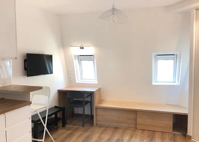 Elegance Haussmanienne - Moderne Au Coeur De Апартаменты *