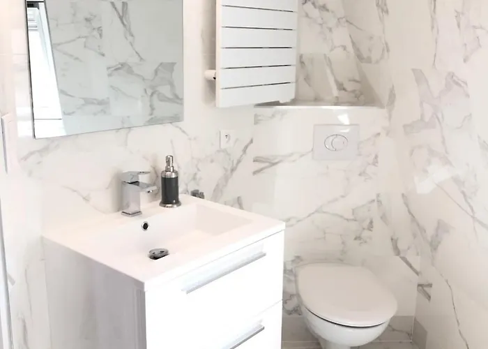 Elegance Haussmanienne - Moderne Au Coeur De Апартаменты Париж